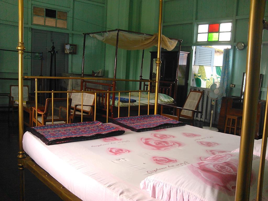 บรีซ เกสท์เฮาส์ Hotel Maulmyine ภายนอก รูปภาพ