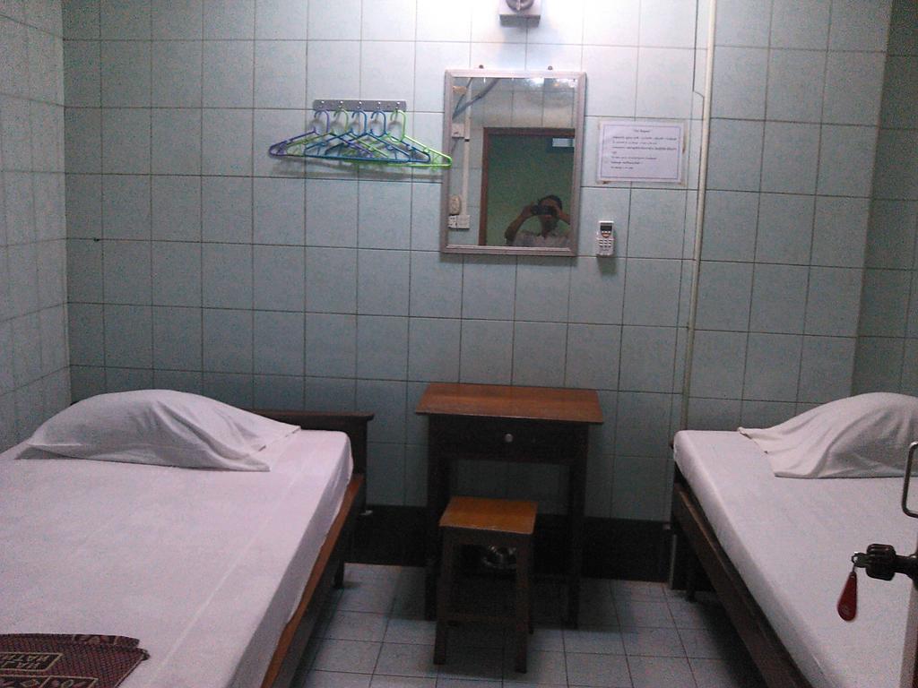 บรีซ เกสท์เฮาส์ Hotel Maulmyine ห้อง รูปภาพ