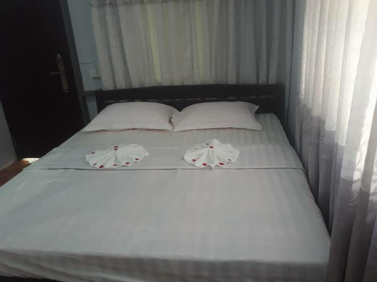บรีซ เกสท์เฮาส์ Hotel Maulmyine ภายนอก รูปภาพ
