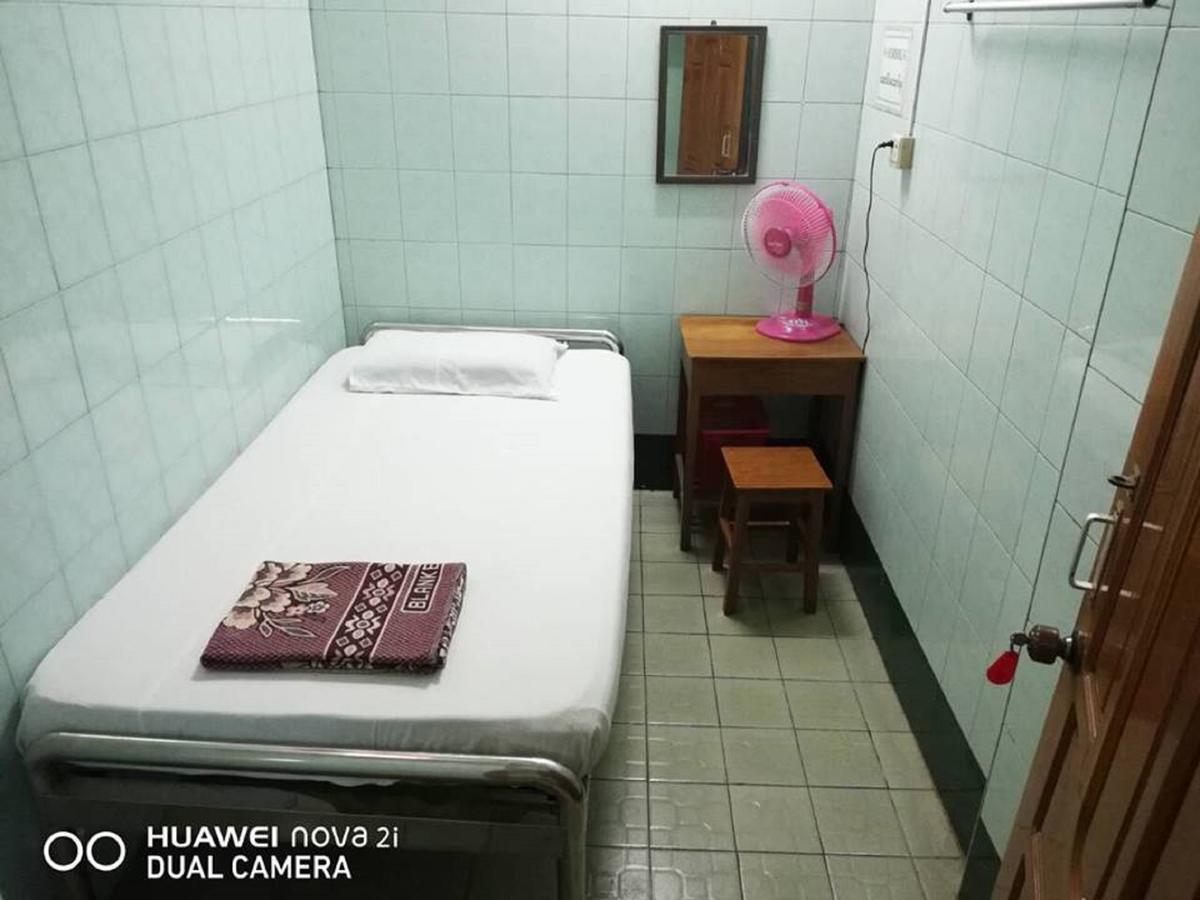 บรีซ เกสท์เฮาส์ Hotel Maulmyine ภายนอก รูปภาพ