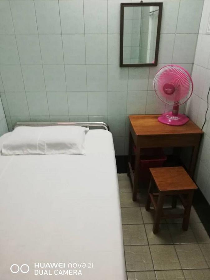 บรีซ เกสท์เฮาส์ Hotel Maulmyine ภายนอก รูปภาพ